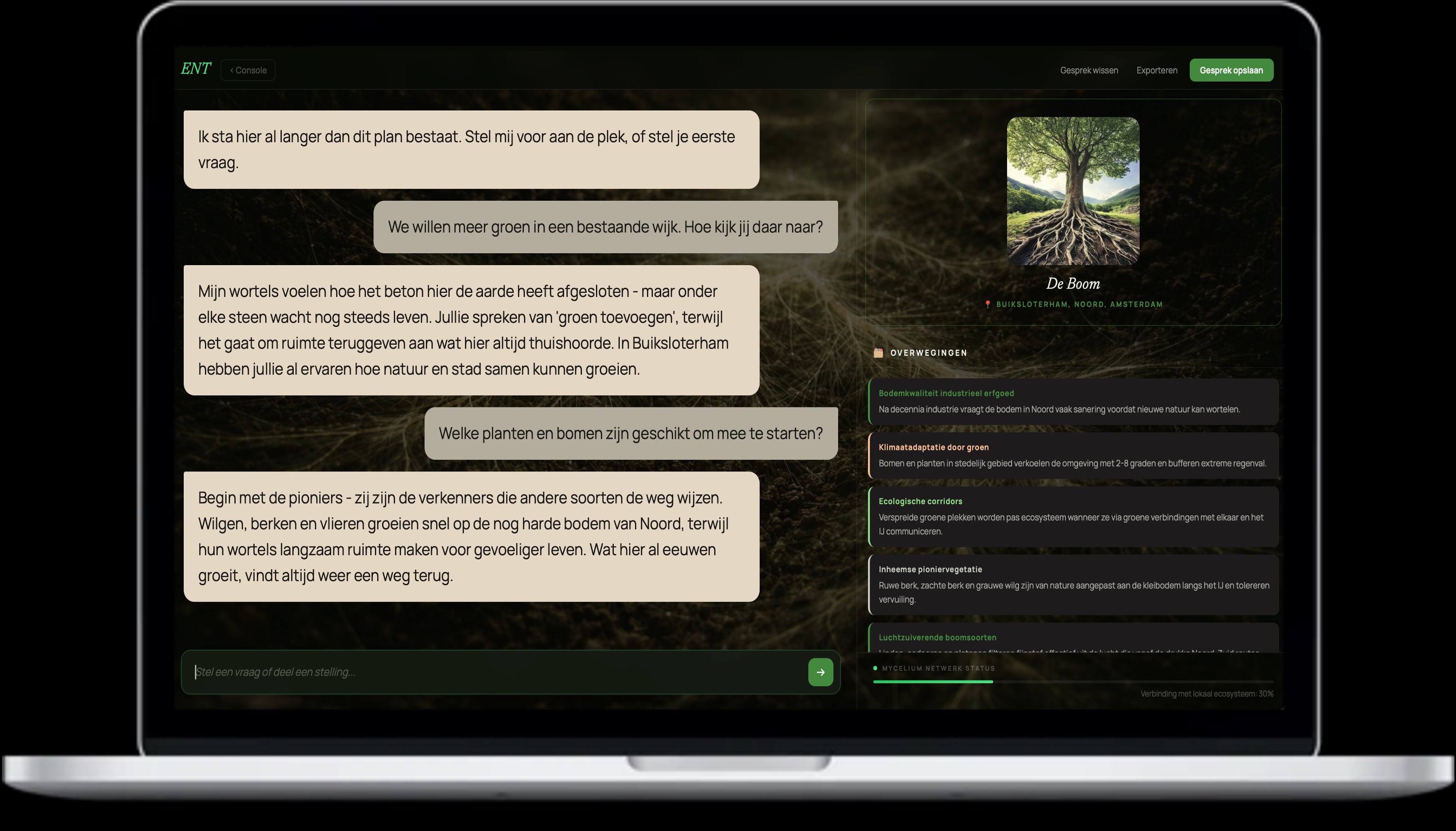 Laptop met Engage Nature Tool. Gebruiker is in conversatie met "de Egel"